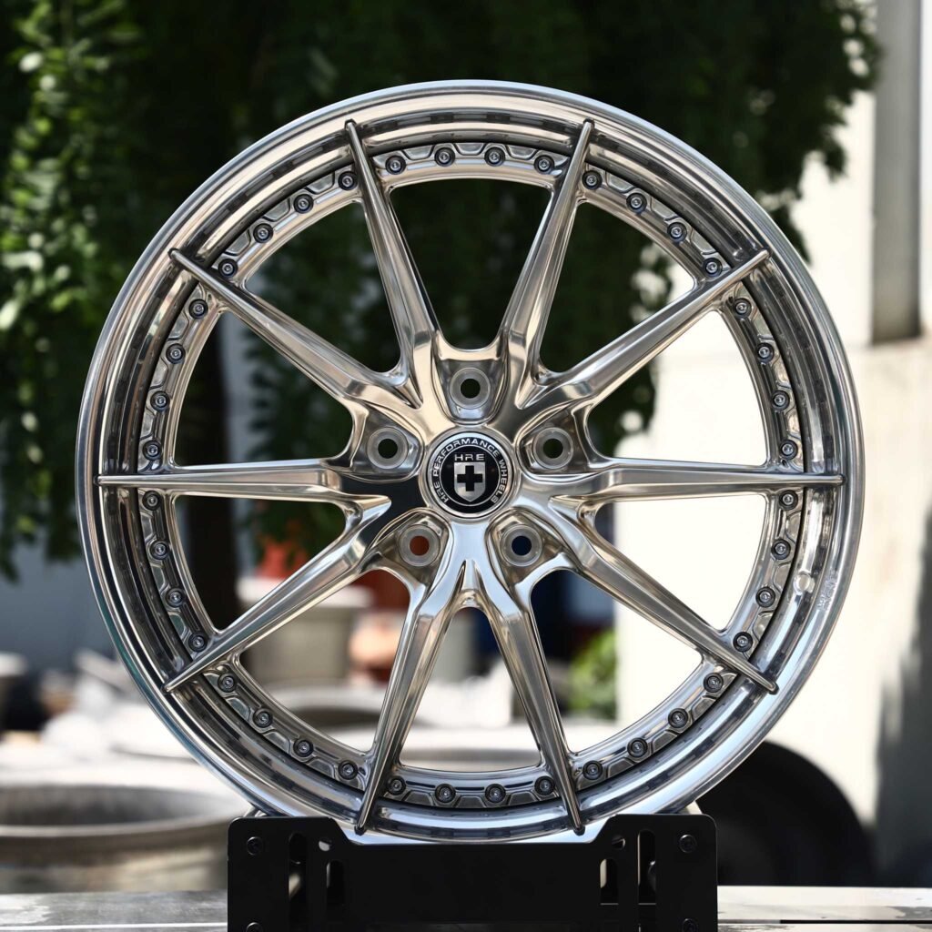 Porsche 911 wheels – Mirror Polished 10-Spoke 2-Piece Riveted (HRE-Style), front view