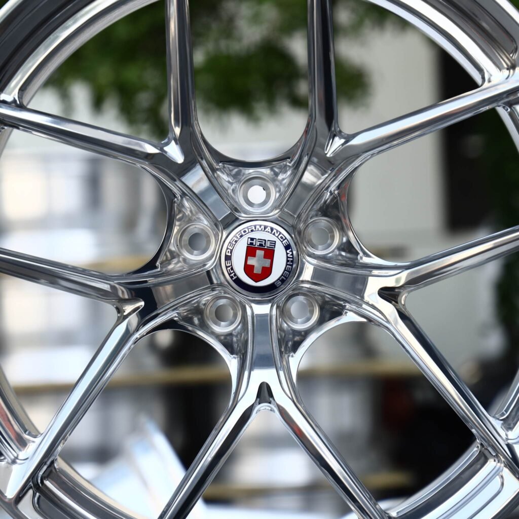 Nissan GT-R R35 wheels – Polished 5 Split Y-Spoke (HRE-Style), lip and barrel detail