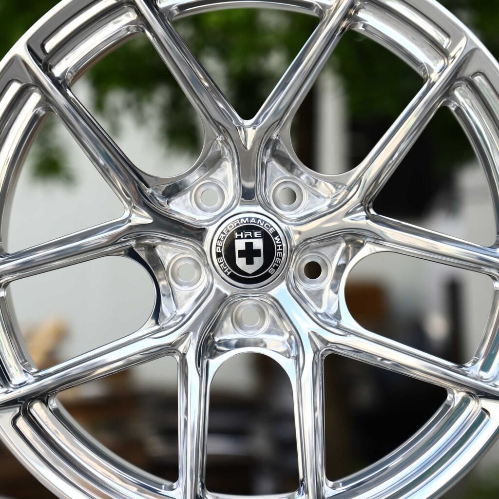 Nissan GT-R R35 wheels – Polished 5 Y-Spoke (HRE-Style), lip and barrel detail