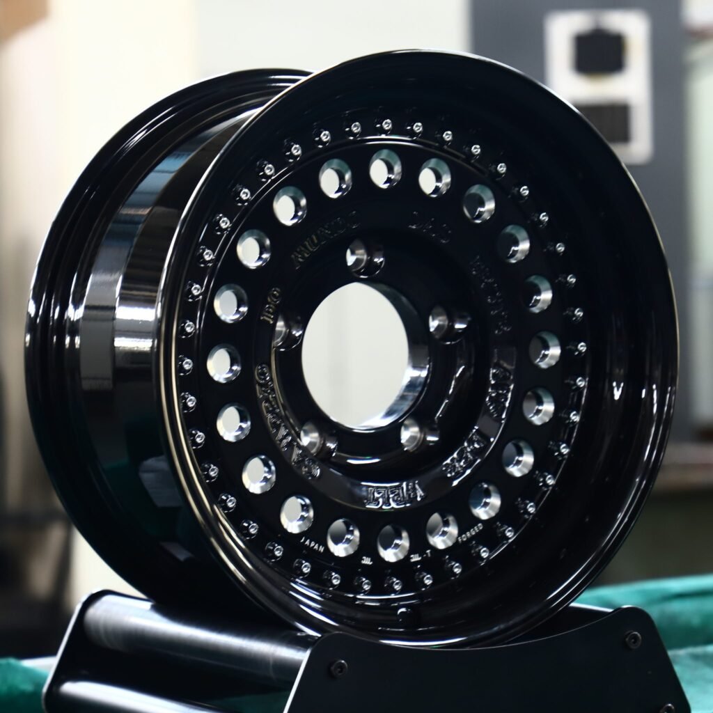 Land Rover Defender wheels – Gloss Black Bolted Ring Hole Pattern, angled view