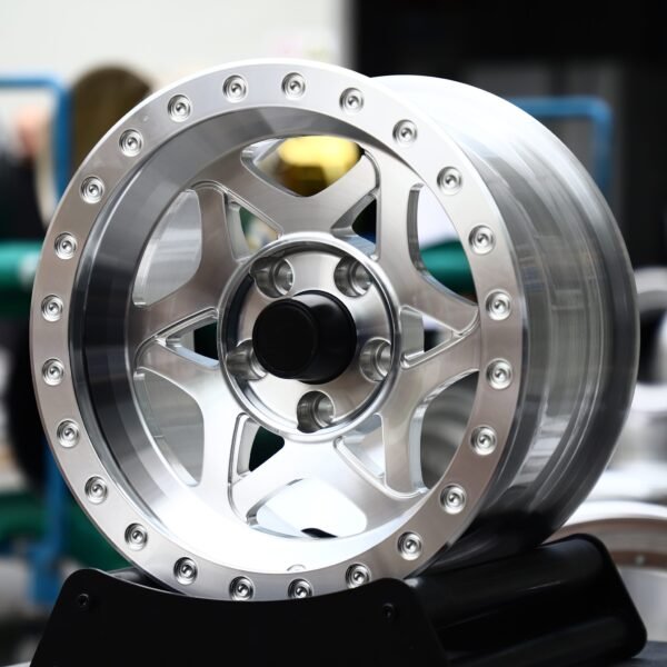 Jeep Wrangler wheels – Machined Silver 6-Spoke, front view