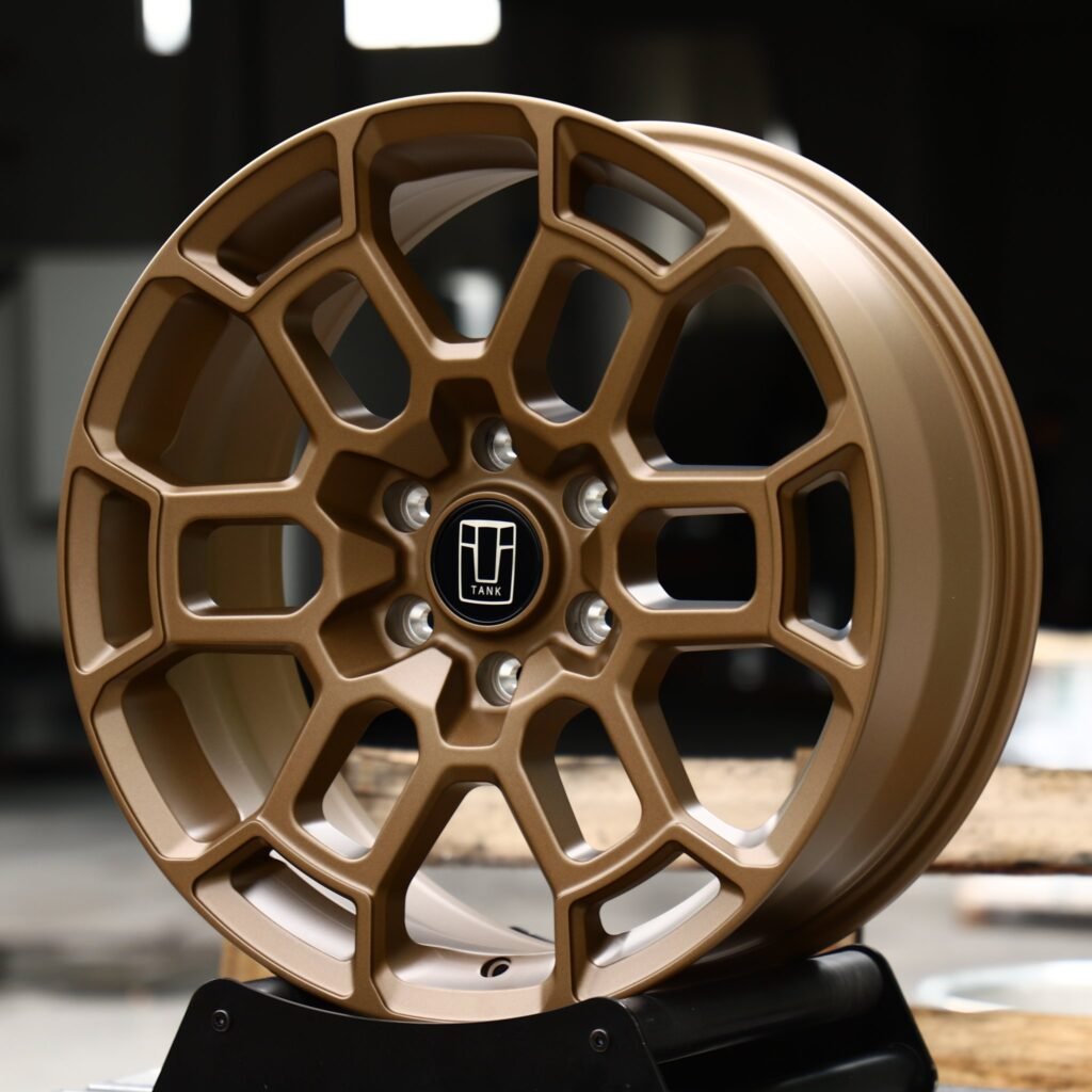 Land Rover Defender wheels – Bronze Hex-Mesh, angled view