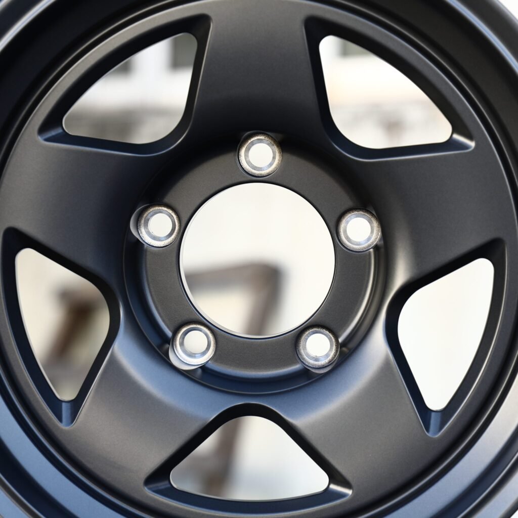 5x127 wheels – Gunmetal 5-Spoke Machined Lip, side view
