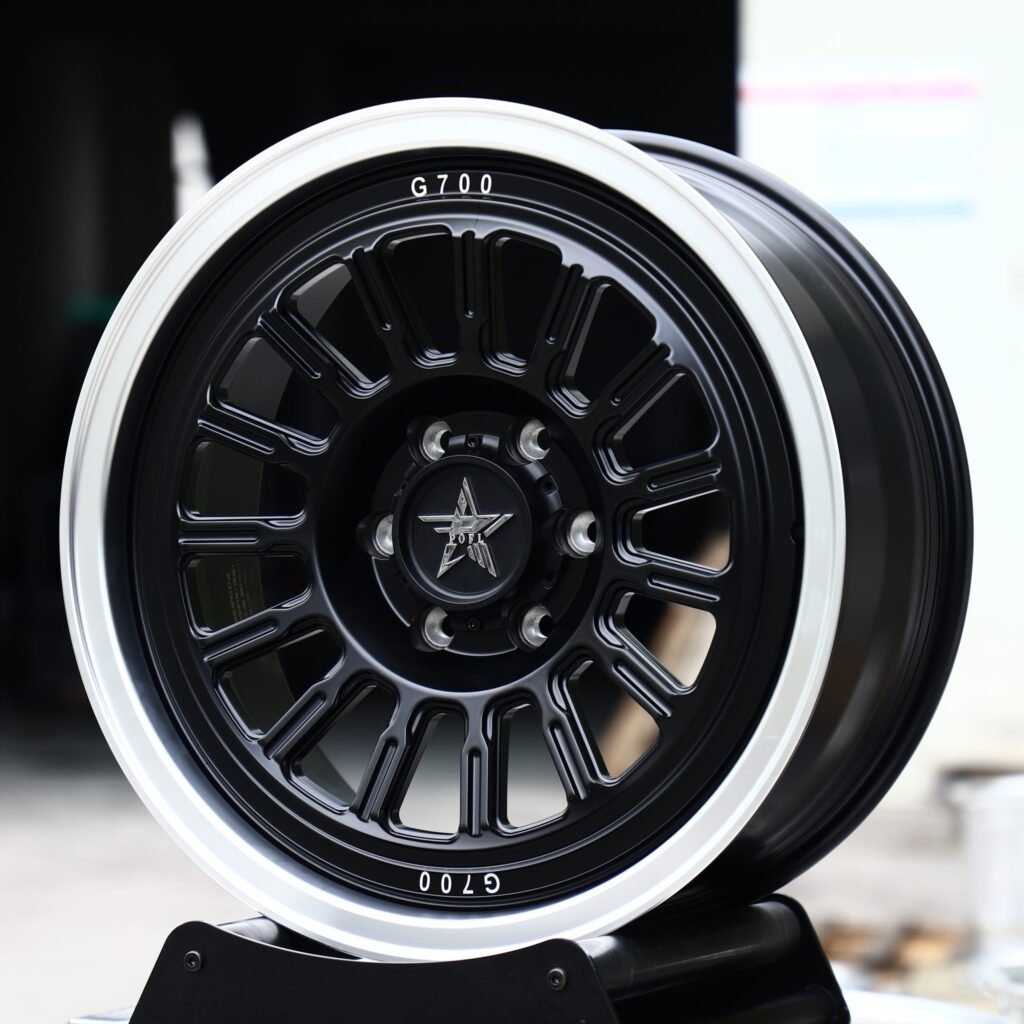Land Rover Defender wheels – Satin Black Polished Lip 16-Spoke, angled view