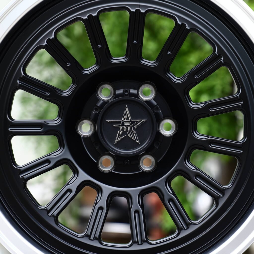 Jeep Gladiator wheels – Satin Black Polished Lip 16-Spoke, lip and barrel detail