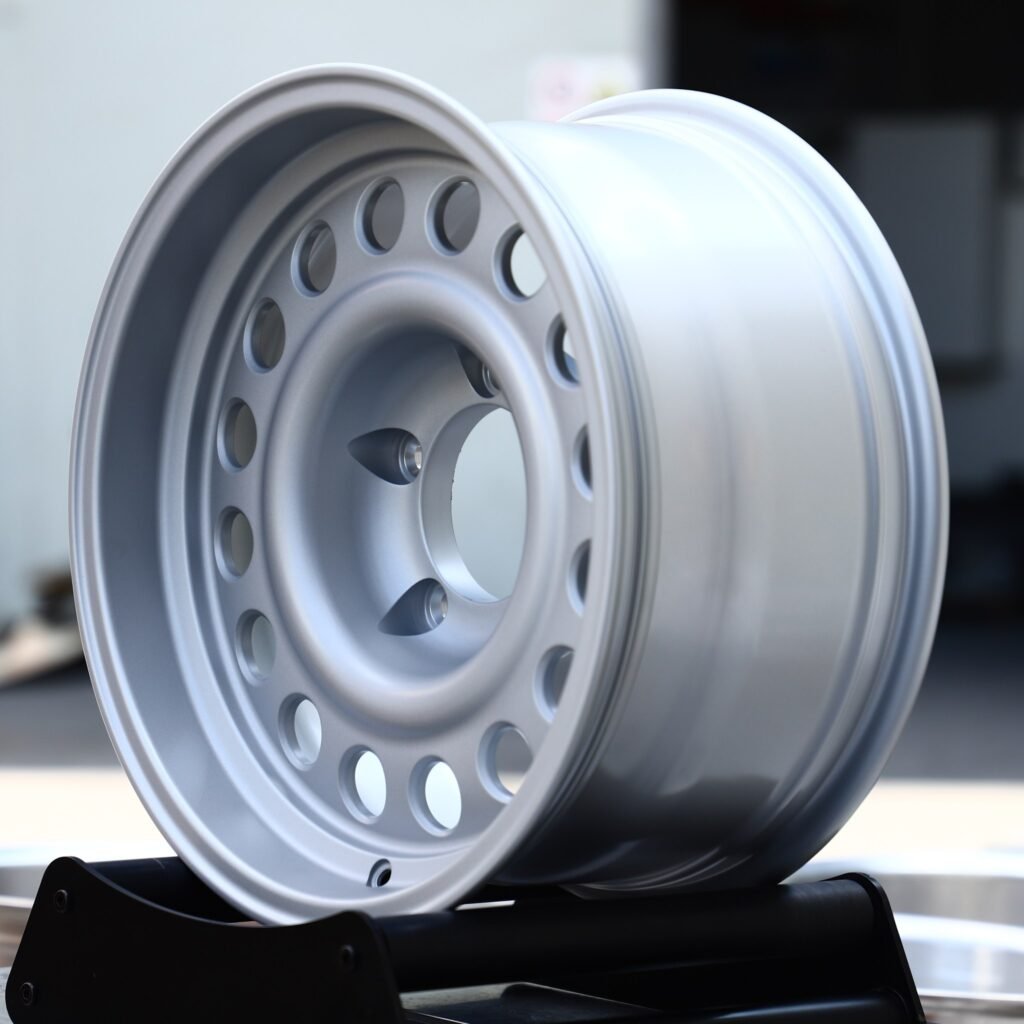 5x127 wheels – Silver Steel-Style Round Hole (Jeep Wrangler / Land Rover Defender Off-Road Forged Wheels – Silver Steel-Style), side view