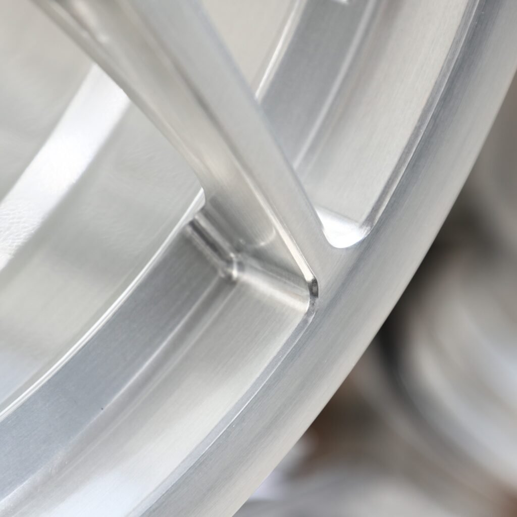 Tesla Model 3 wheels – Brushed Silver 5 Y-Spoke Concave (JXDL-Style), lip and barrel detail