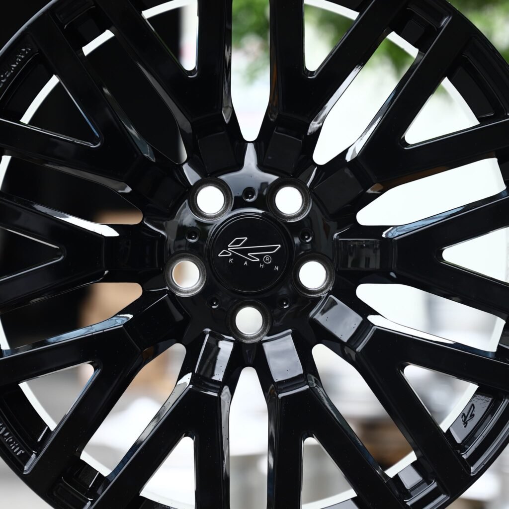 Kahn-Style Gloss Black Cross-Spoke Mesh Forged Wheels – Land Rover Range Rover / Discovery Fitment (5-Lug)