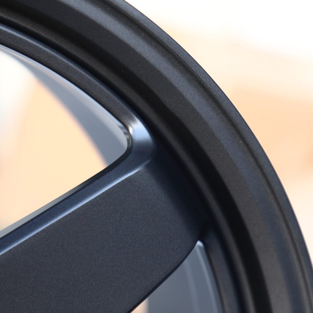 Tesla Model 3 wheels – Satin Gunmetal 5-Spoke, lip and barrel detail