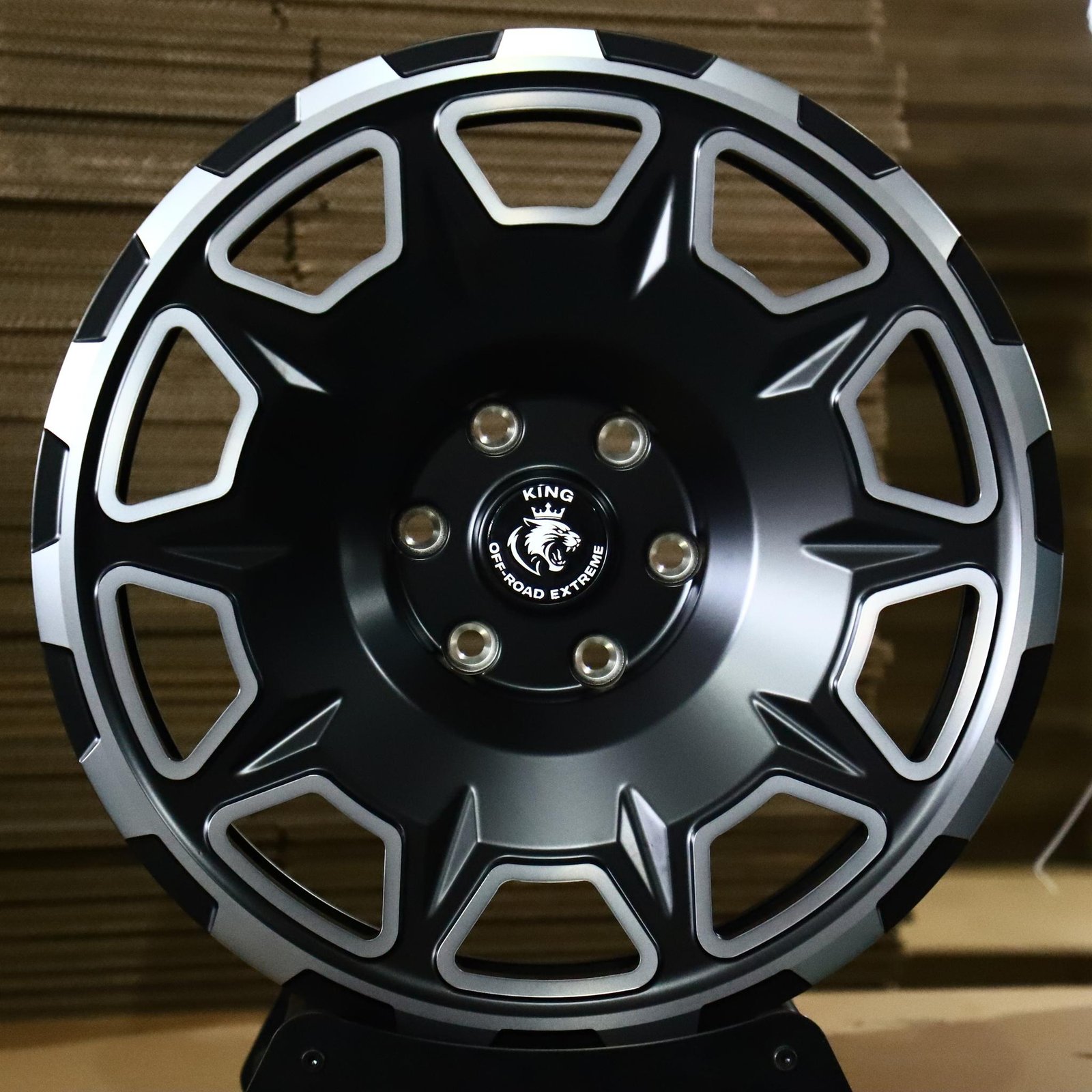 Lexus GX wheels – Matte Black Machined Window (King-Style), front view