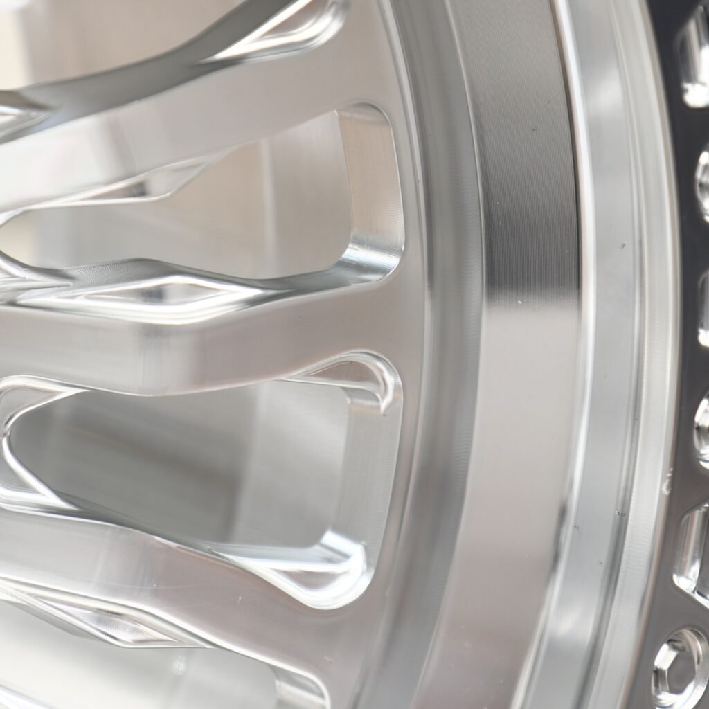 Ram 3500 wheels – Polished 18-Spoke Bolted Ring Beadlock (KK-Style), lip and barrel detail