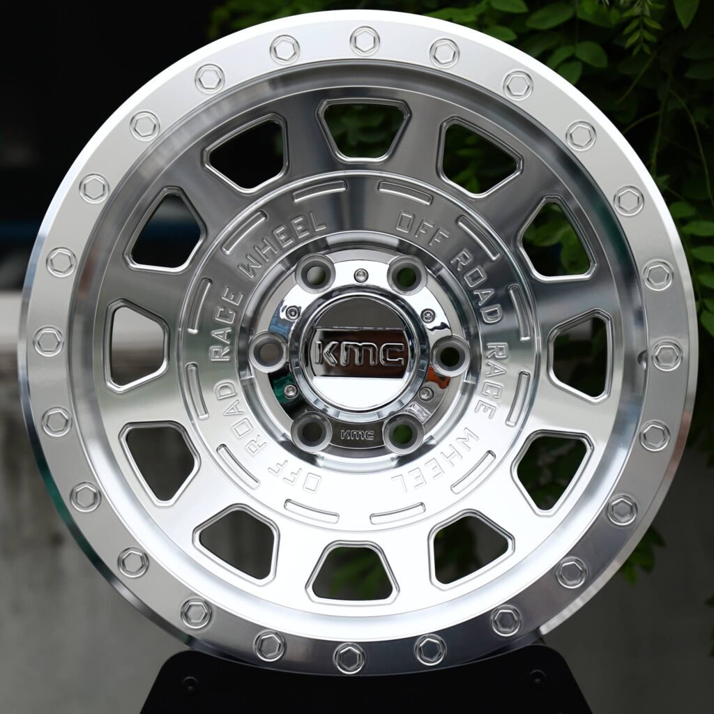 Ford F-150 wheels – Mirror Polished 15-Window Beadlock (KMC-Style), front view