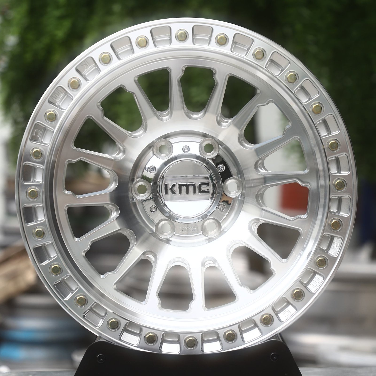 Ford Bronco wheels – Mirror Polished 16-Spoke Beadlock (KMC-Style), front view