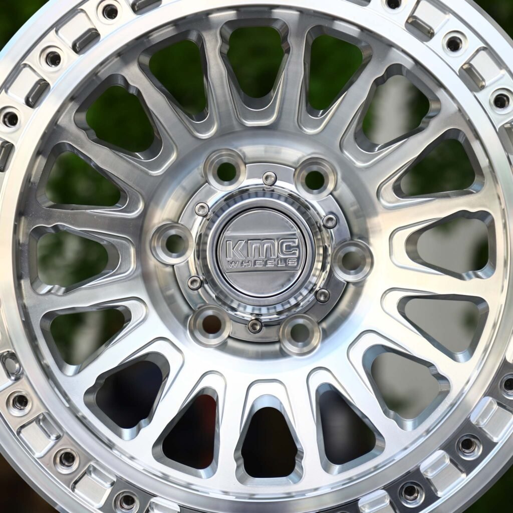 Toyota Tacoma wheels – Polished 16-Spoke Bolted Ring Beadlock (KMC-Style), lip and barrel detail