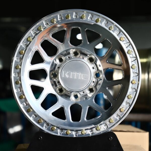 Chevrolet Silverado HD wheels – Polished Y-Spoke Bolted Ring Beadlock (KMC-Style), front view
