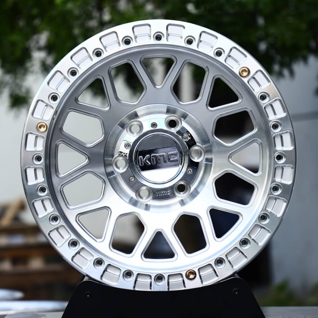 Chevrolet Colorado wheels – Polished Y-Spoke Bolted Ring Chrome Cap Beadlock (KMC-Style), front view