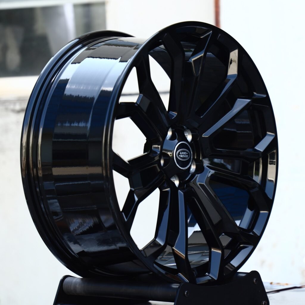 5x165.1 wheels – Gloss Black 5 Split Y-Spoke (Land Rover OEM-Style), side view