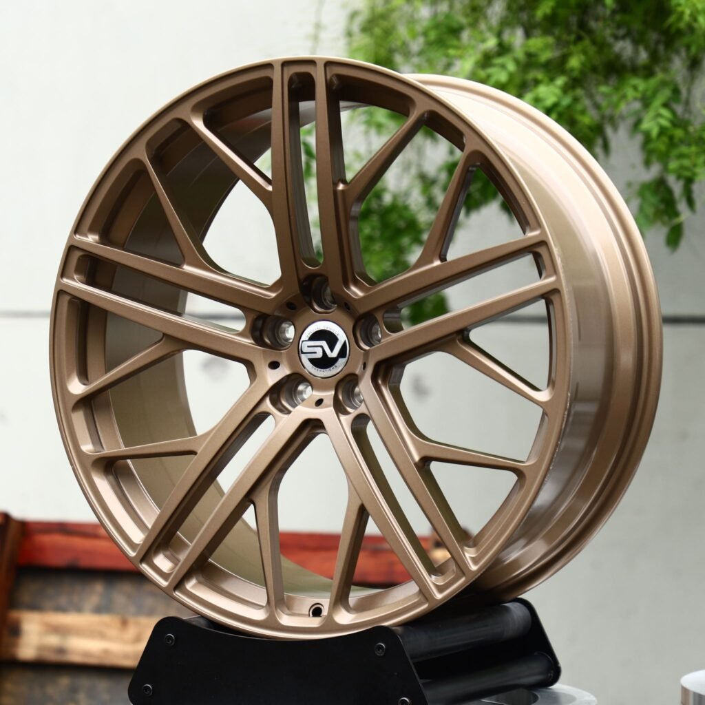 Land Rover Discovery wheels – Matte Bronze Split Y-Spoke Mesh (Land Rover OEM-Style), angled view