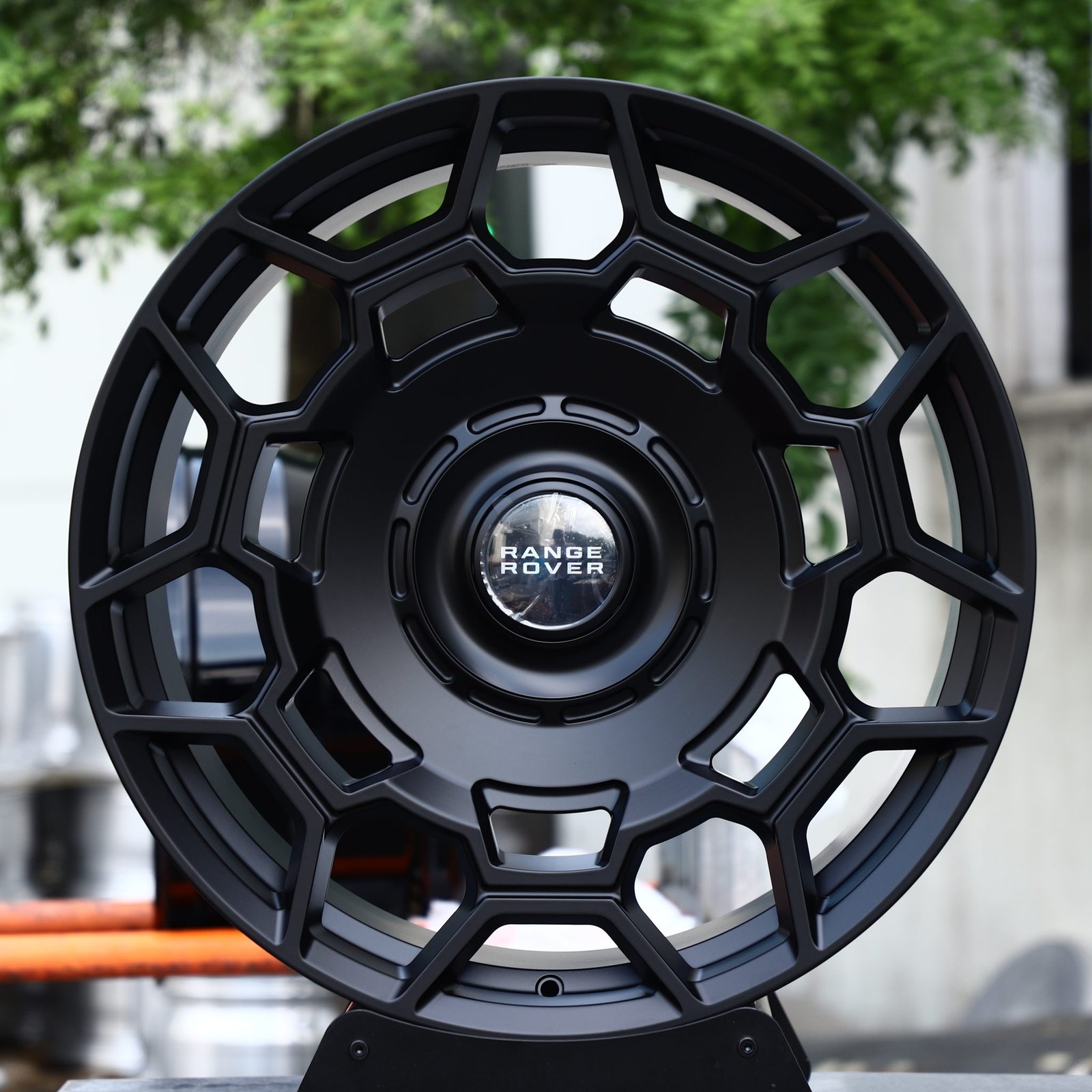 Land Rover Range Rover wheels – Satin Black Hex-Window Disc (Land Rover OEM-Style), front view