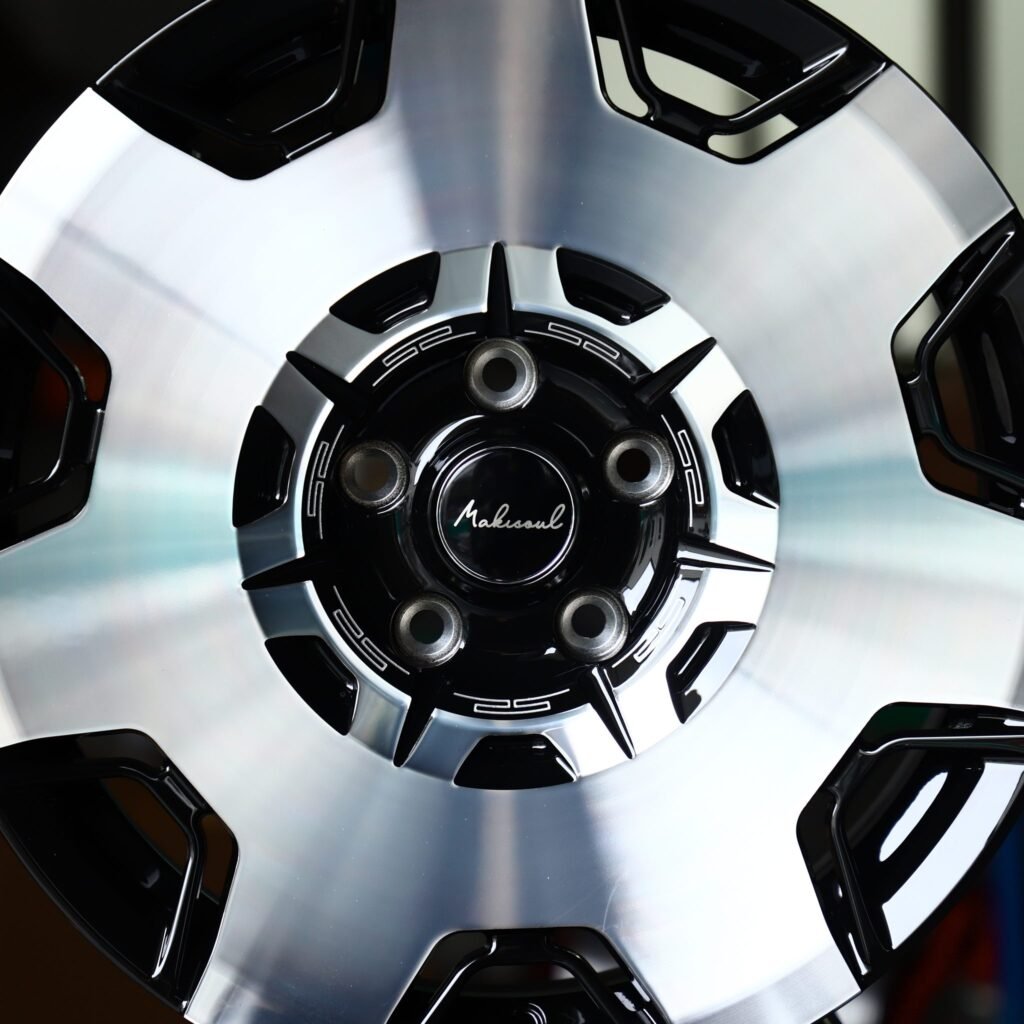 Tesla Model 3 wheels – Black Machined 5-Spoke, lip and barrel detail