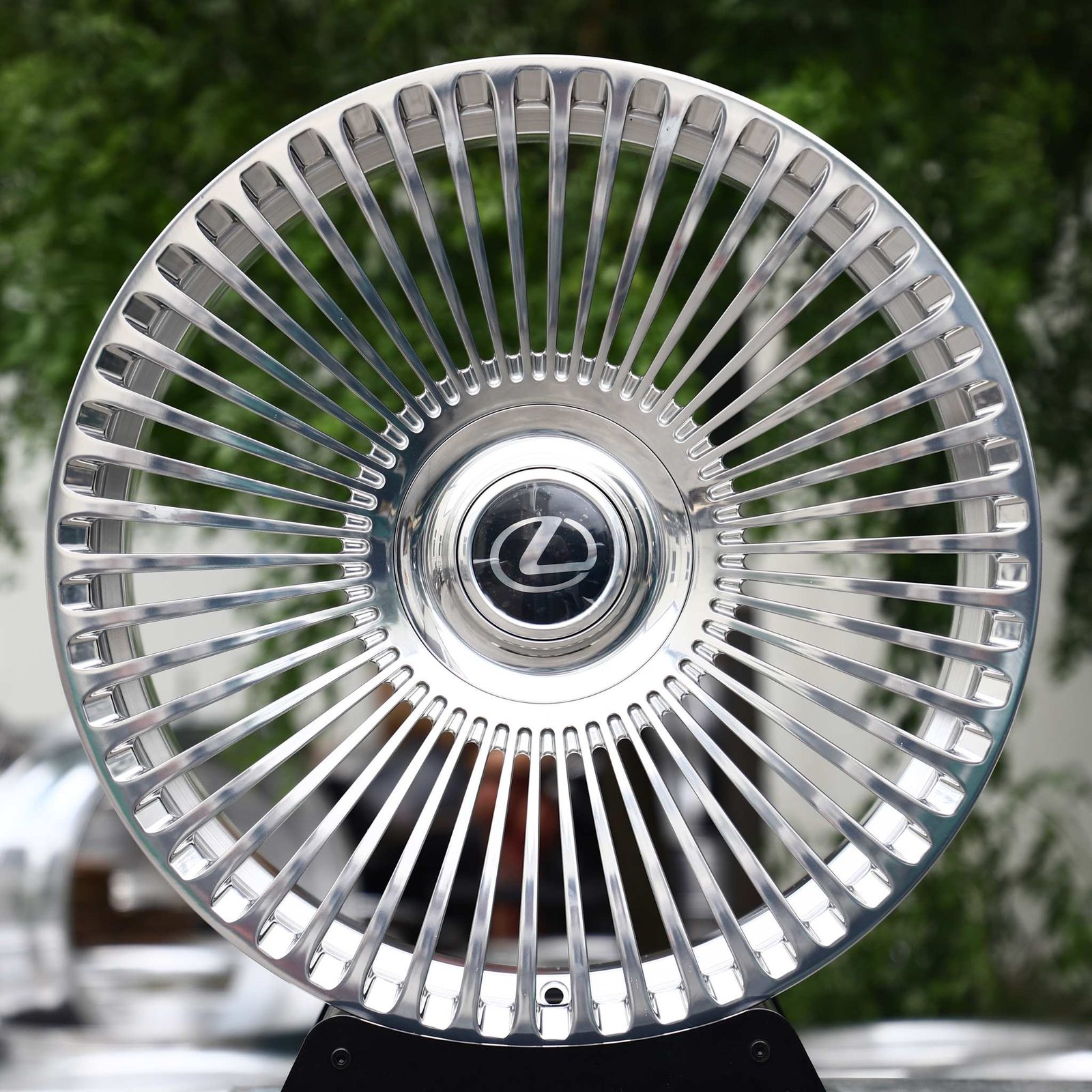 Lexus RX wheels – Brushed Silver Multi-Spoke Floating Cap (Lexus OEM-Style), front view