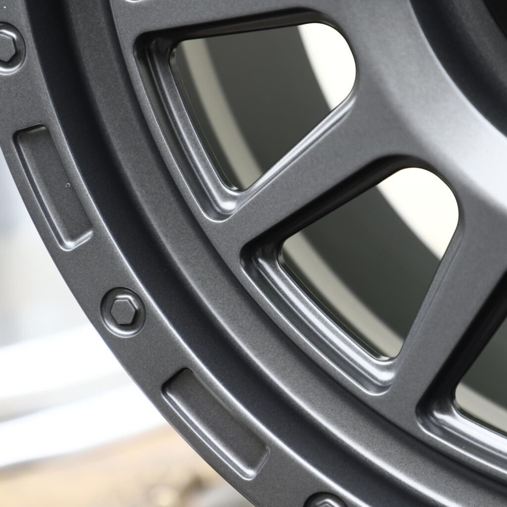 Lexus GX wheels – Gunmetal 15-Spoke (Lexus OEM-Style), lip and barrel detail