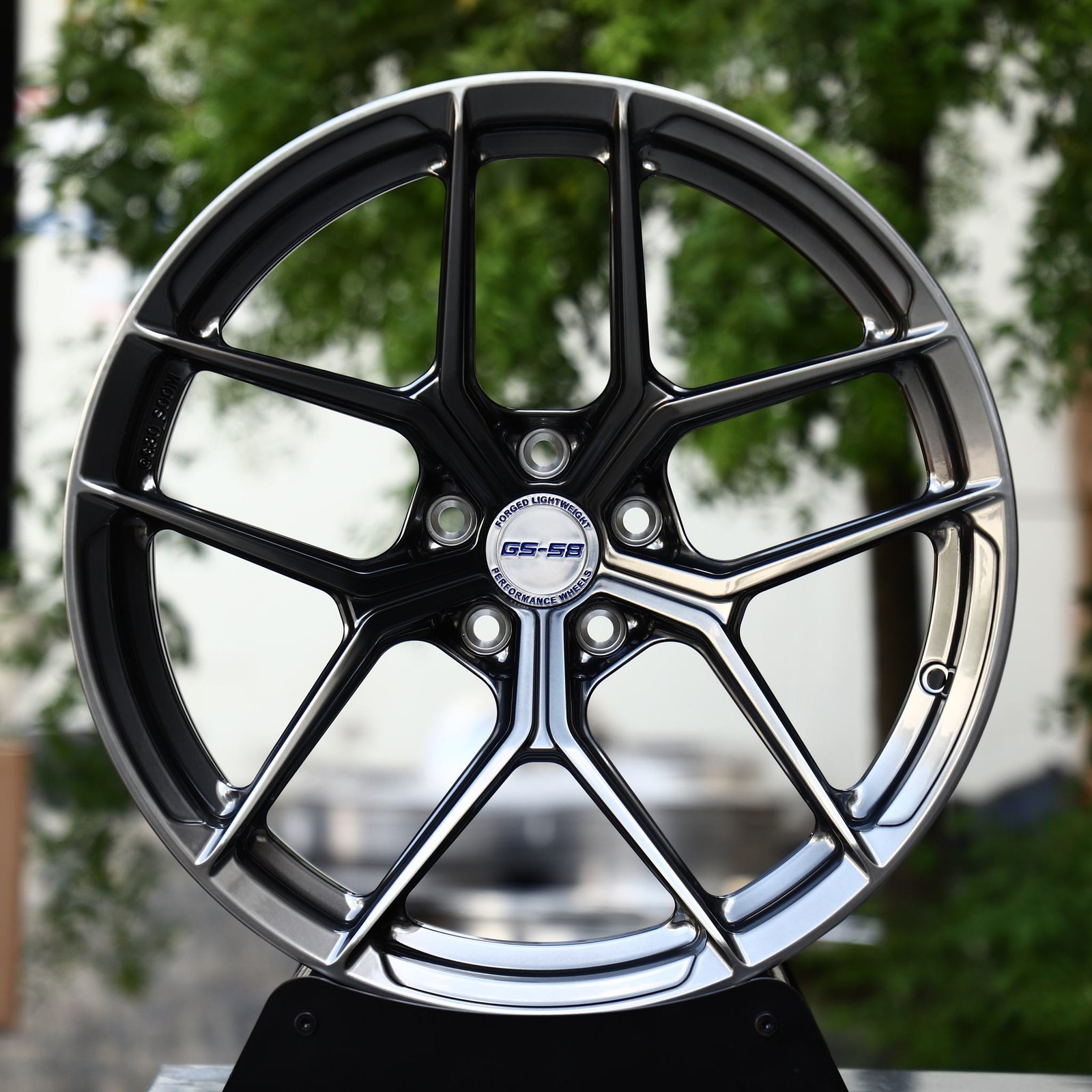 Lexus RX wheels – Black Chrome 5 Y-Spoke, front view