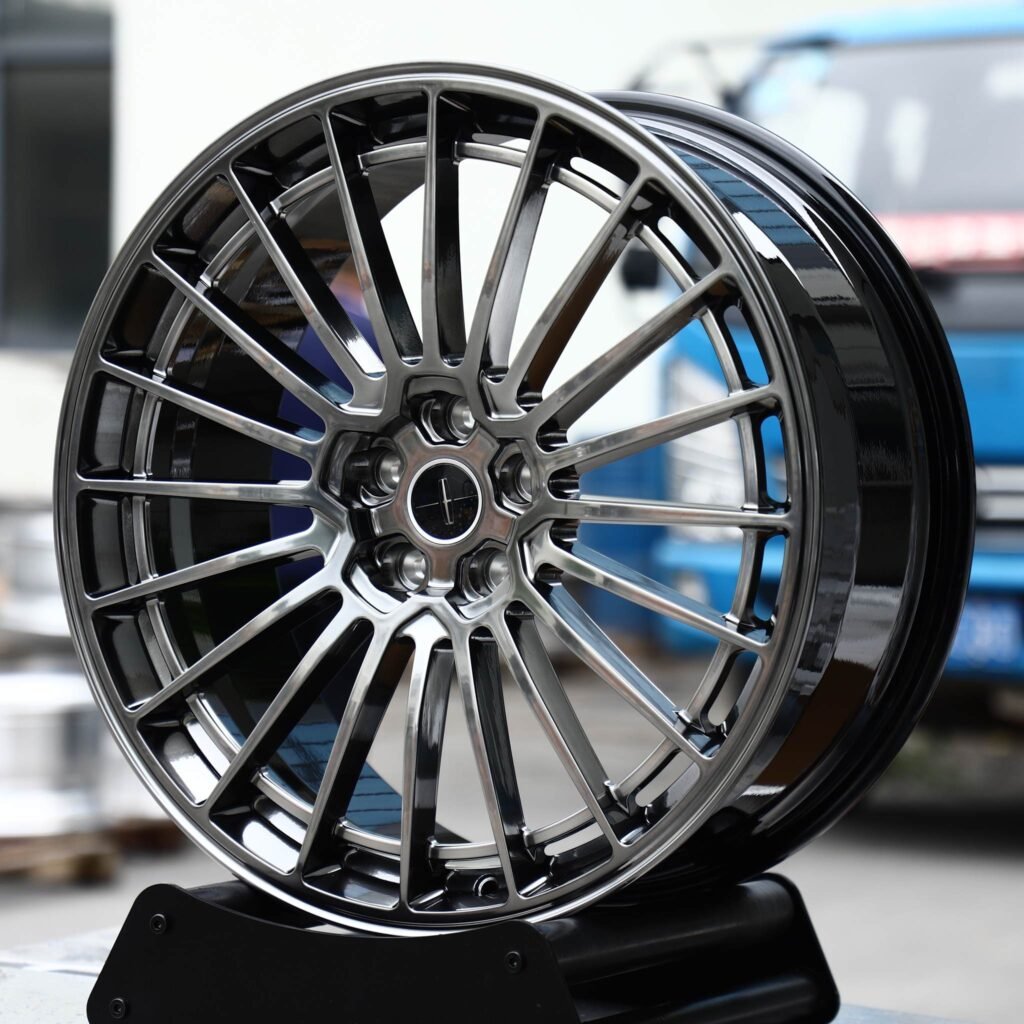 Lincoln MKZ wheels – Metallic Gray Machined 20-Spoke (Lincoln OEM-Style), angled view