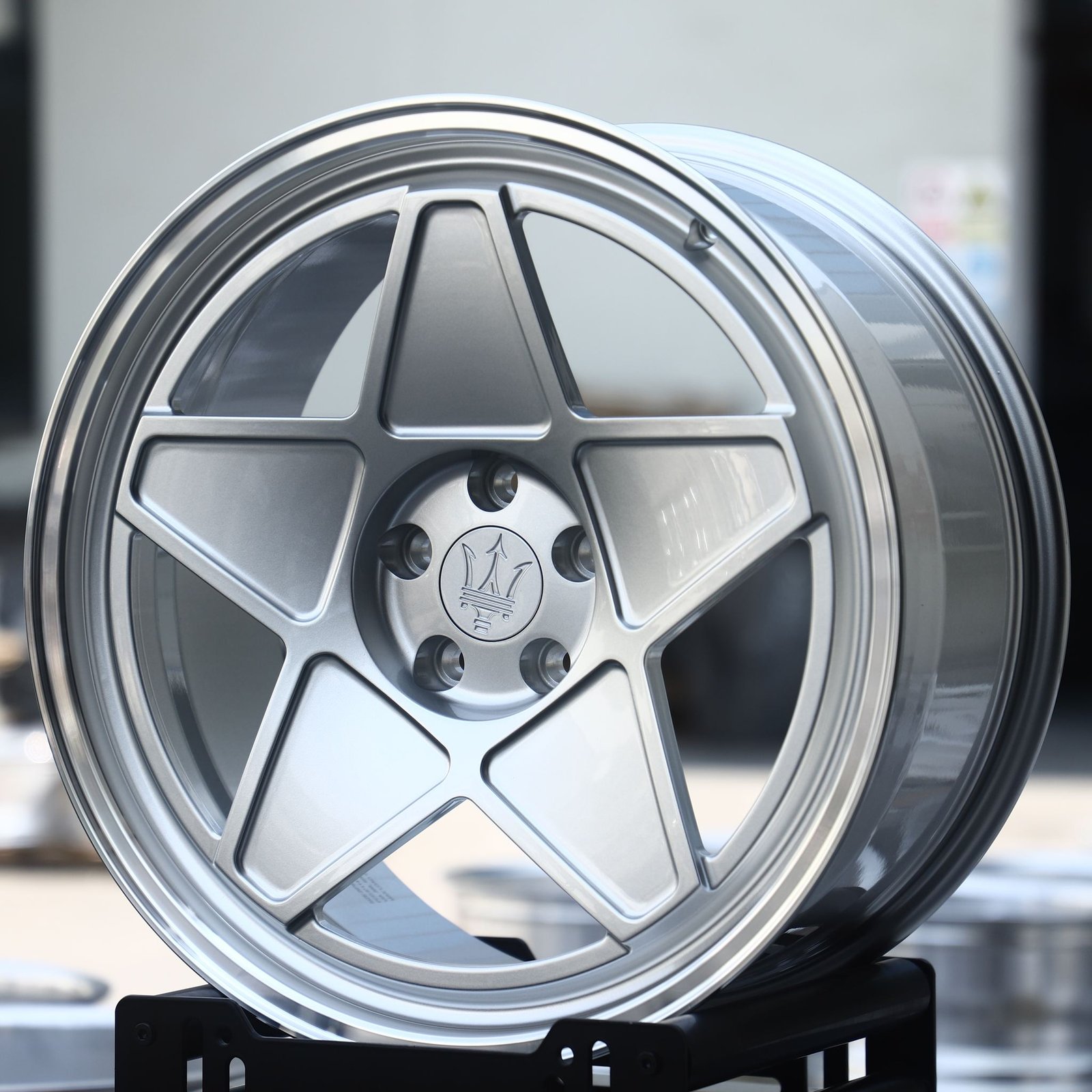 Maserati Ghibli wheels – Bright Silver 5-Star Spoke Stepped Lip (Maserati OEM-Style), front view