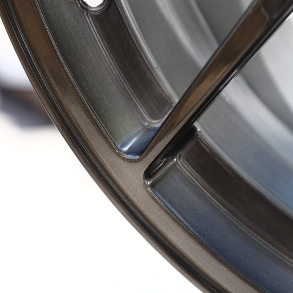 Audi R8 wheels – Transparent Gray Brushed 10-Spoke Concave, lip and barrel detail