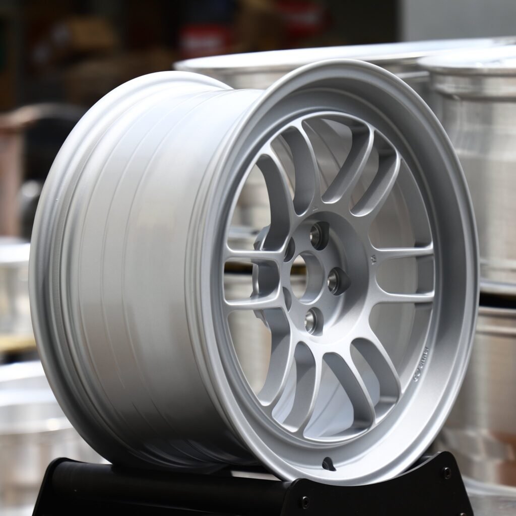 BMW 5 Series wheels – Bright Silver Twin 6-Spoke, angled view