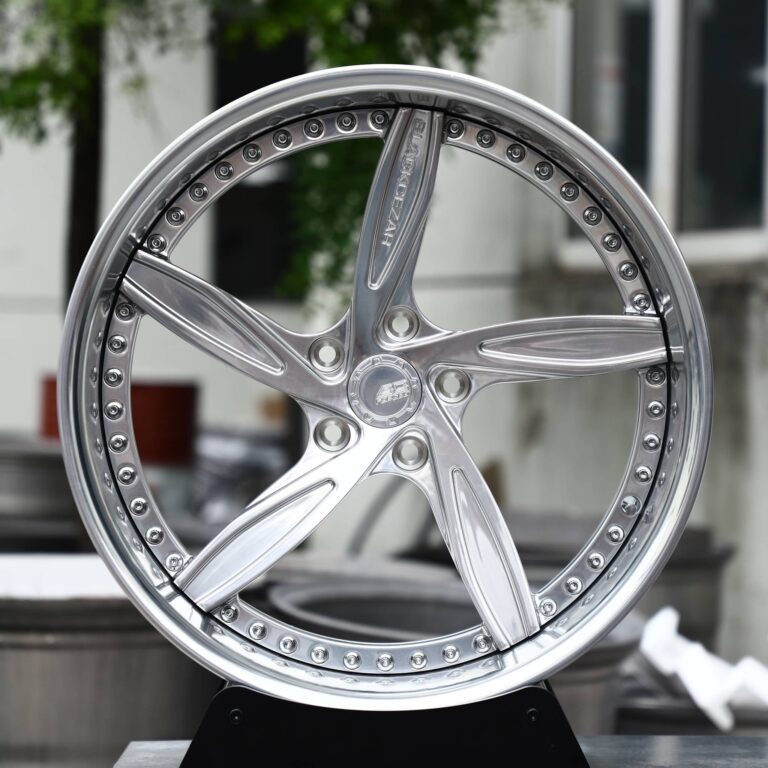 Mercedes-Benz E-Class wheels – Brushed Silver 5-Spoke Star 2-Piece Riveted Lip, front view