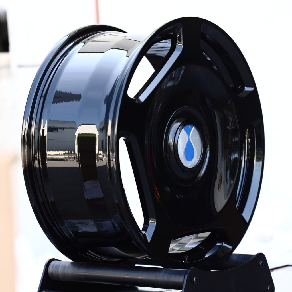 5x112 wheels – Gloss Black 5-Window Disc, side view