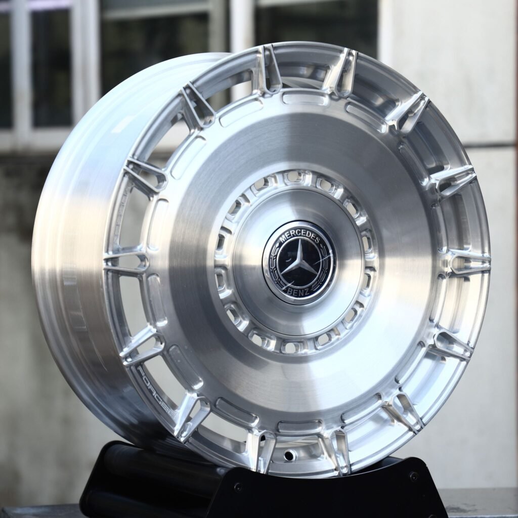 Mercedes-Benz S-Class wheels – Brushed Silver Slotted Disc (Mercedes-Benz OEM-Style), front view