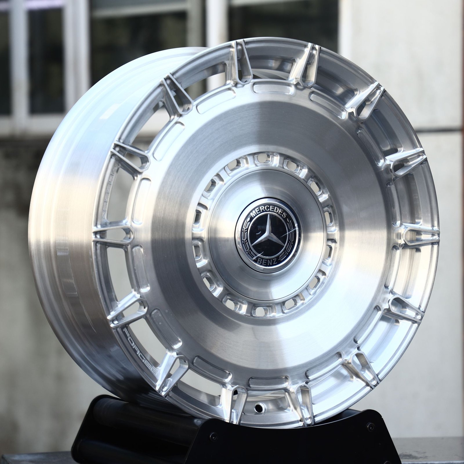Mercedes-Benz S-Class wheels – Brushed Silver Slotted Disc (Mercedes-Benz OEM-Style), front view