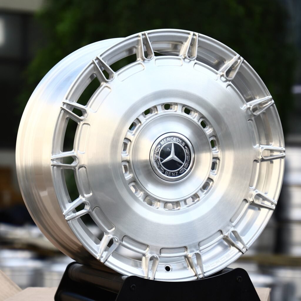 Mercedes E-Class wheels – Brushed Silver Slotted Disc (Mercedes-Benz OEM-Style), angled view