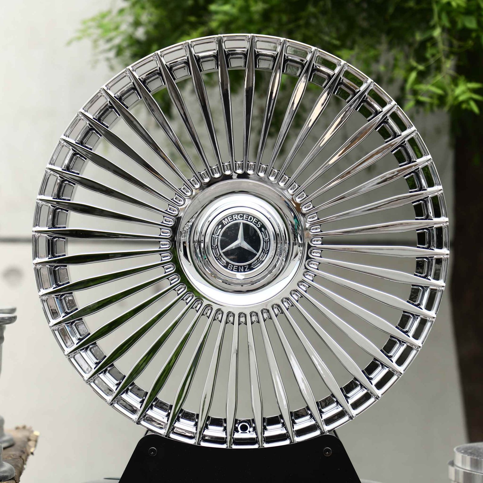 Mercedes-Benz G-Class wheels – Chrome Multi-Spoke Full-Face Floating Cap (Mercedes-Benz OEM-Style), front view