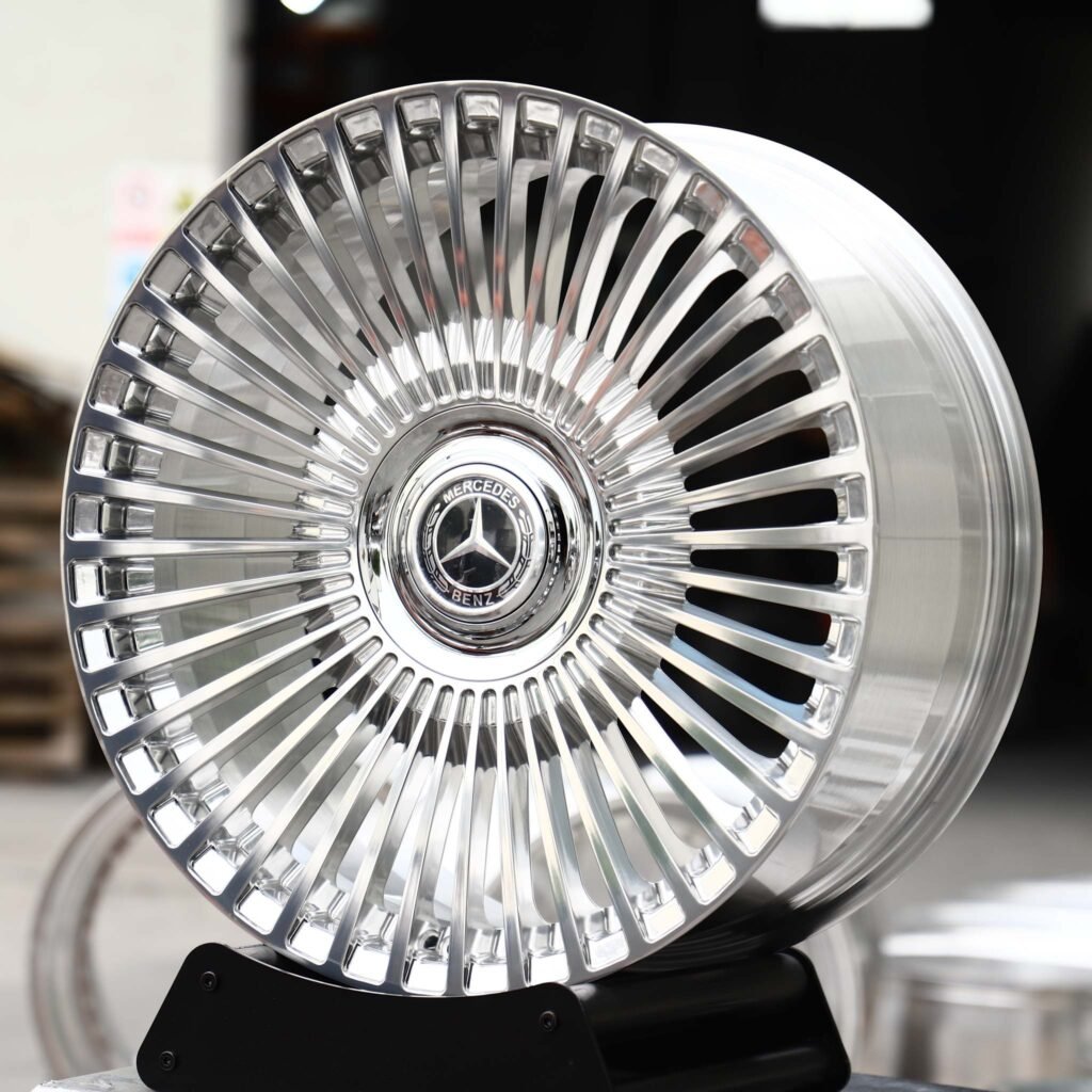 Mercedes-Benz G-Class wheels – Polished Multi-Spoke Floating Cap (Mercedes-Benz OEM-Style), front view