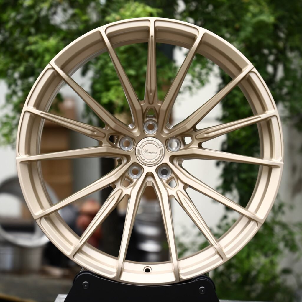 Mercedes E-Class wheels – Champagne Gold 15-Spoke, front view