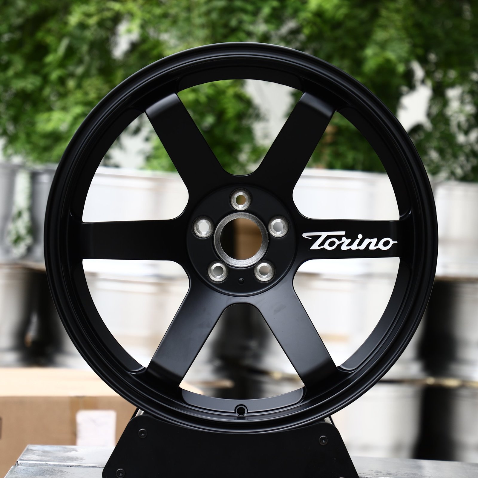 Mercedes E-Class wheels – Satin Black 6-Spoke, front view