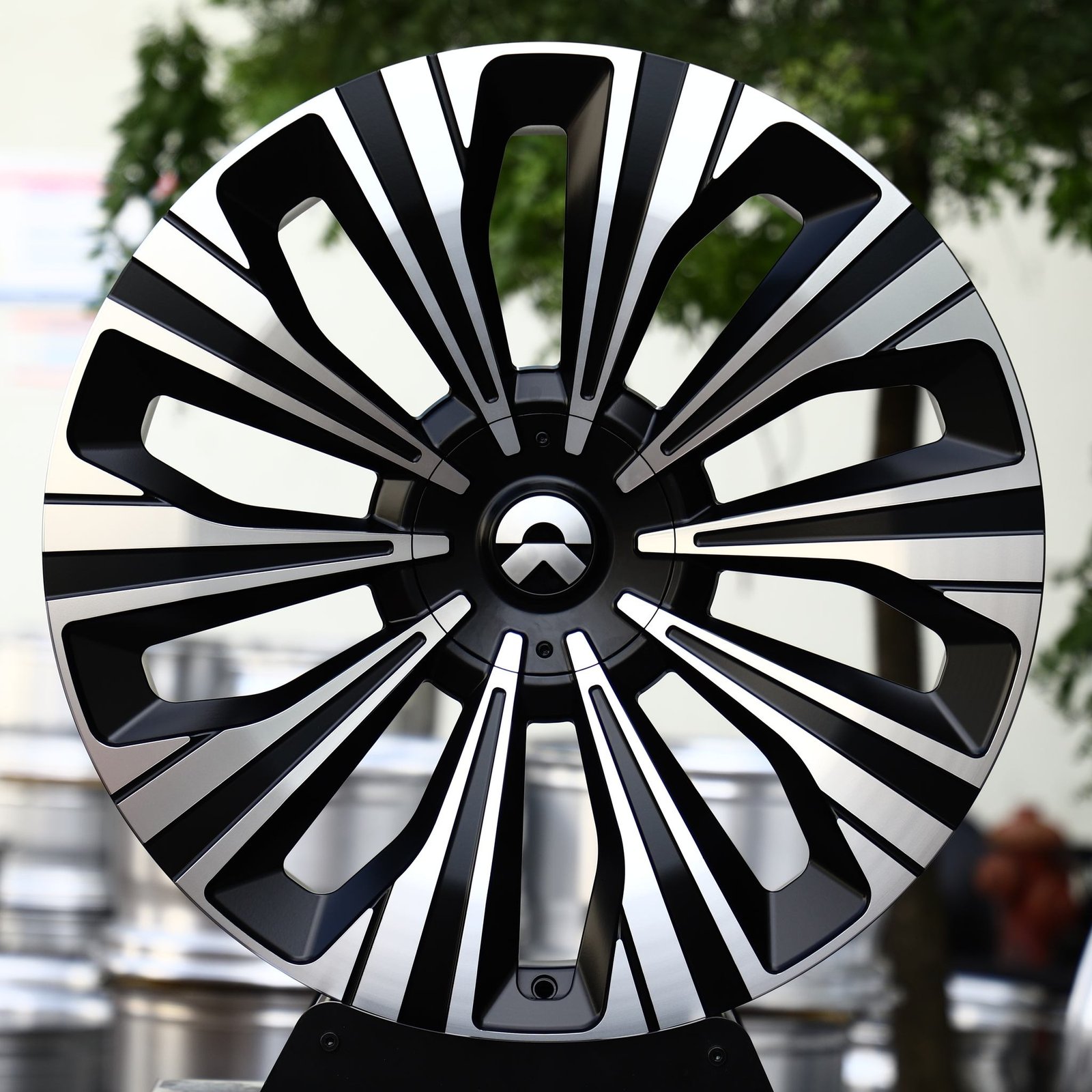 NIO ET5 wheels – Satin Black Machined Twin Multi-Spoke (NIO OEM-Style), front view