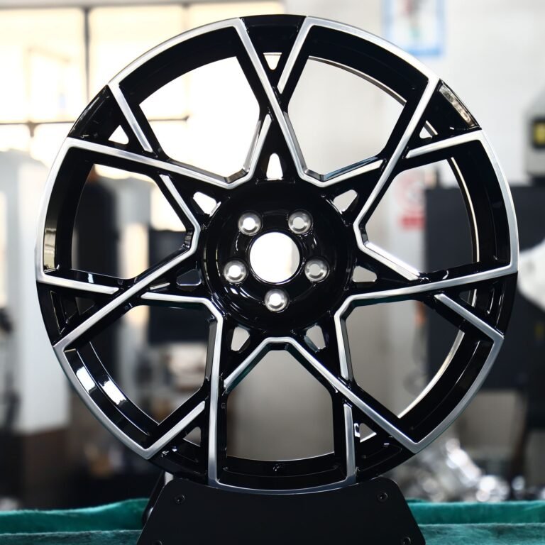 Nissan 370Z wheels – Gloss Black Machined 5-Star Split-Spoke, front view