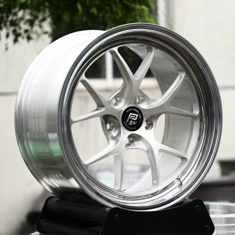 Nissan 370Z wheels – Brushed Silver 5 Y-Spoke Polished Deep Lip, front view