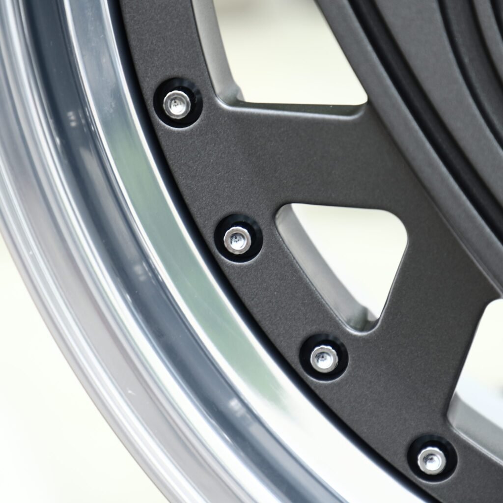 Tesla Model 3 wheels – Matte Black Rotor Disc 2-Piece Polished Deep Lip, lip and barrel detail