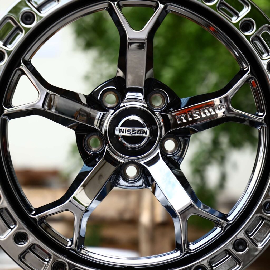 Nissan 350Z wheels – Black Chrome Split 5-Spoke Beadlock (Nissan OEM-Style), lip and barrel detail