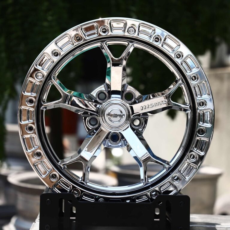 Nissan GT-R wheels – Chrome 5 Split-Spoke Silver Ring Beadlock (Nissan OEM-Style), front view