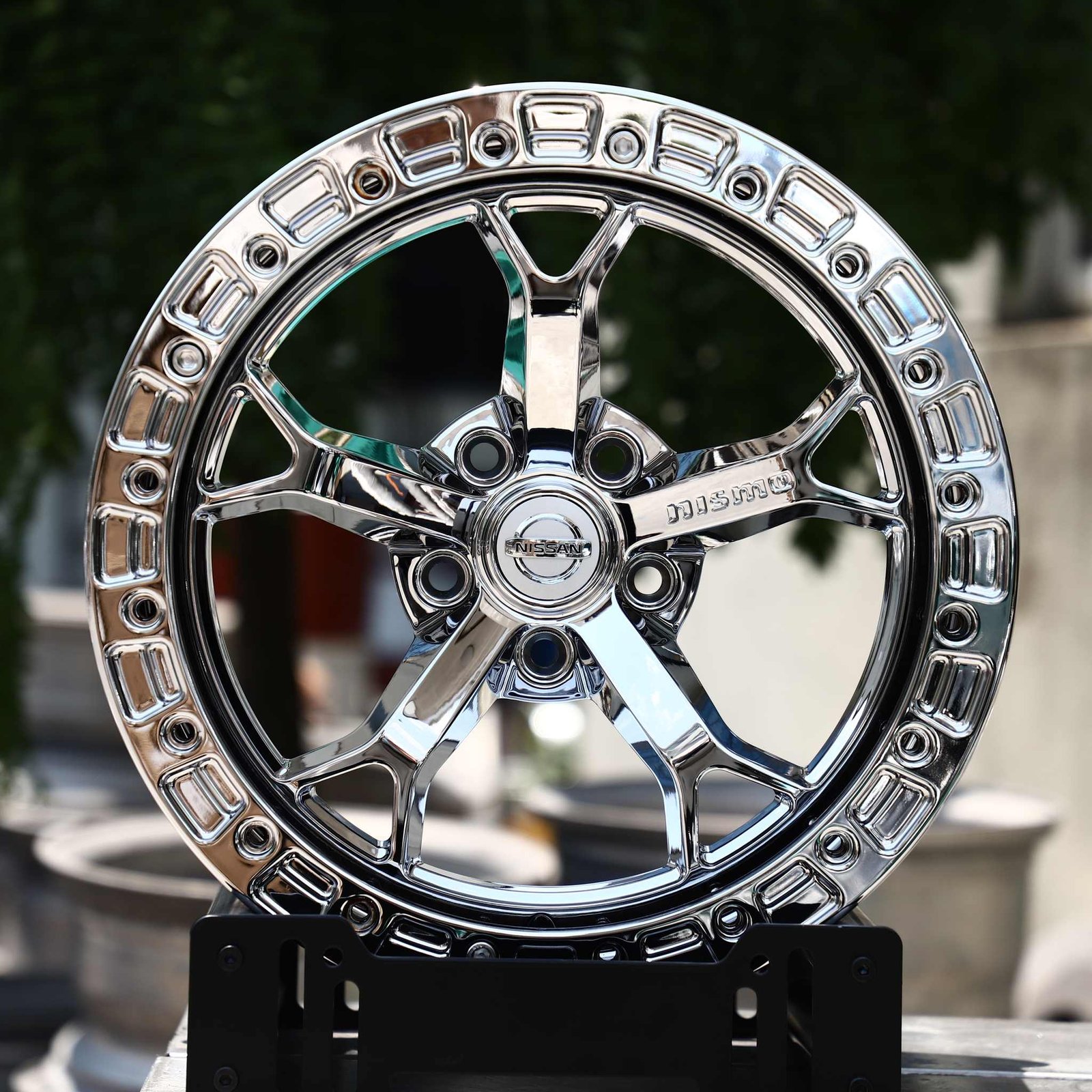 Nissan GT-R wheels – Chrome 5 Split-Spoke Silver Ring Beadlock (Nissan OEM-Style), front view