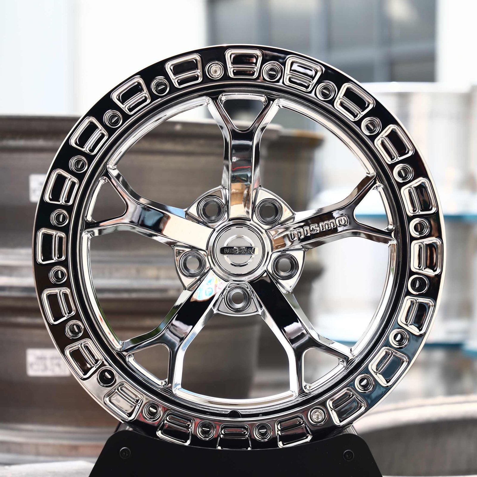 Nissan GT-R wheels – Chrome 5-Spoke Black Ring Beadlock (Nissan OEM-Style), front view