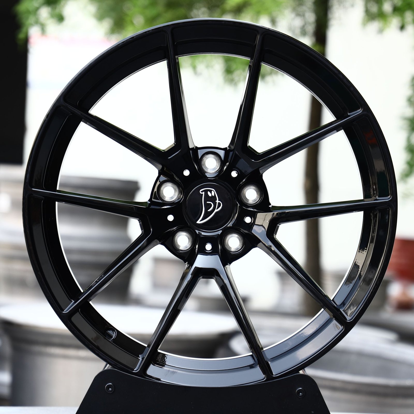 Porsche 911 wheels – Gloss Black 10-Spoke Concave, front view