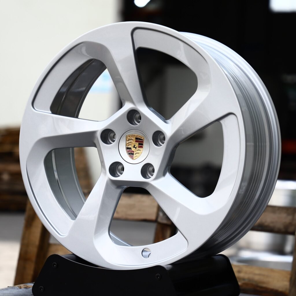 Porsche Panamera wheels – Bright Silver 5-Spoke Rotor (Porsche OEM-Style), angled view